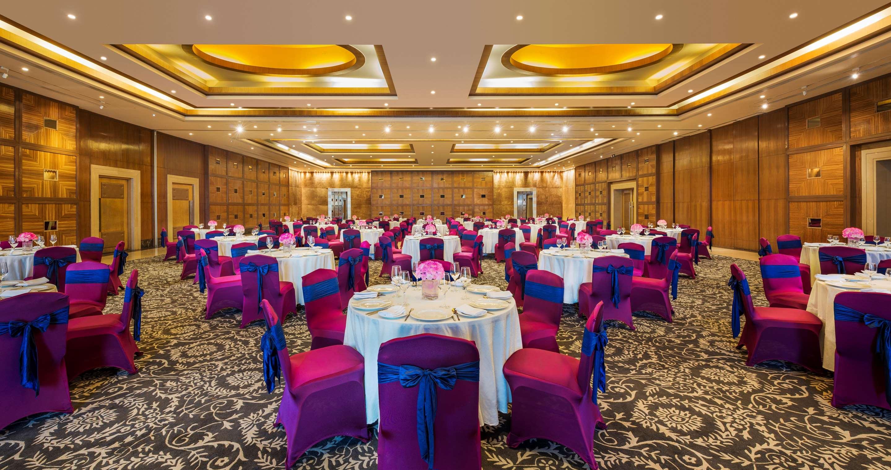 Le Meridien Nagpur Exterior photo