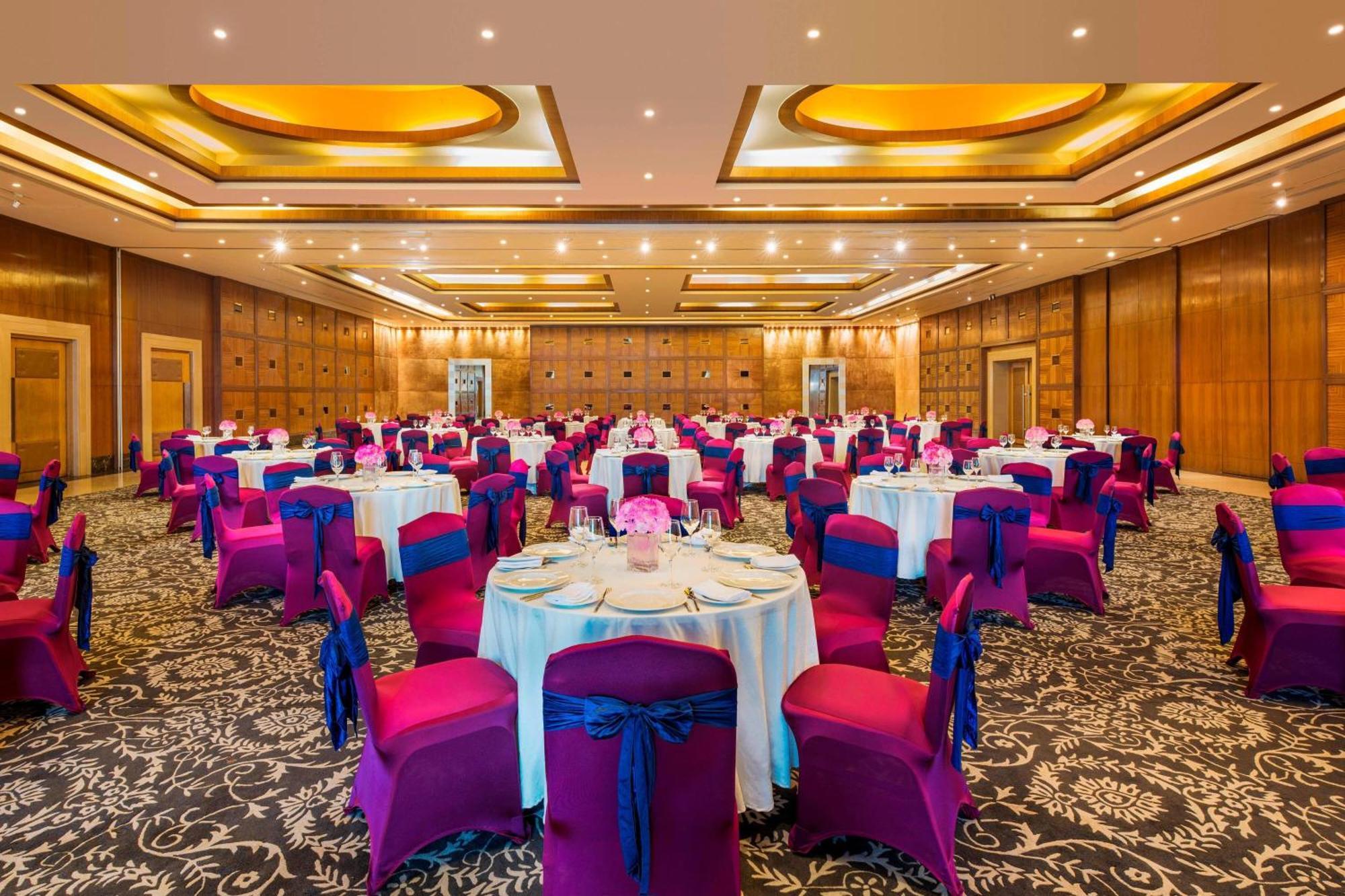 Le Meridien Nagpur Exterior photo