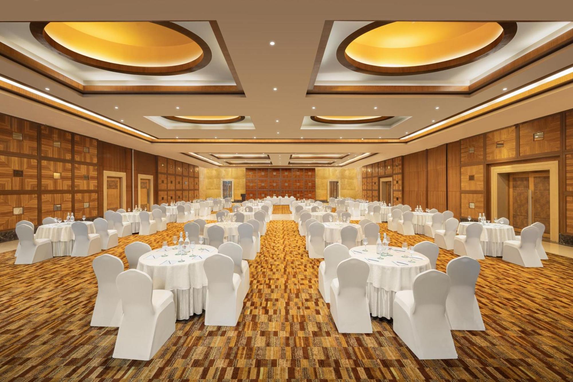 Le Meridien Nagpur Exterior photo
