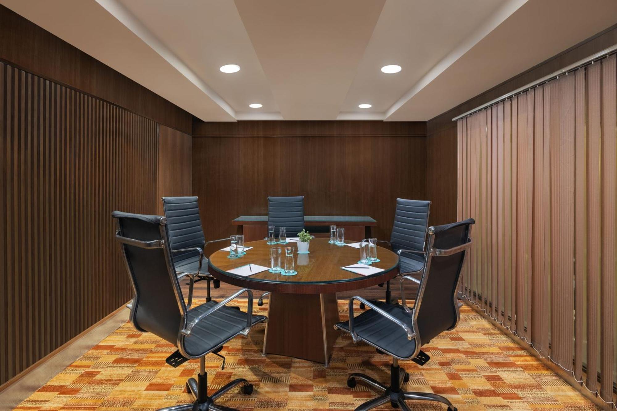 Le Meridien Nagpur Exterior photo