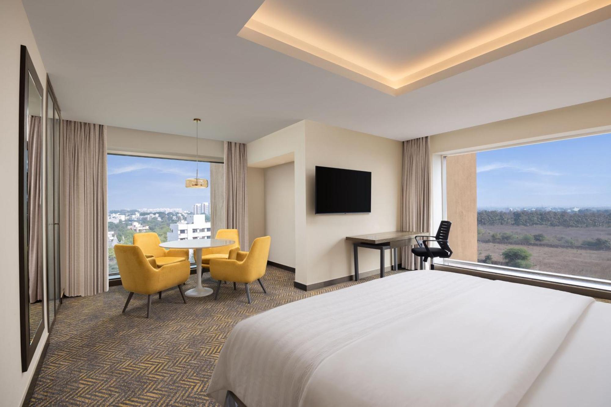 Le Meridien Nagpur Exterior photo