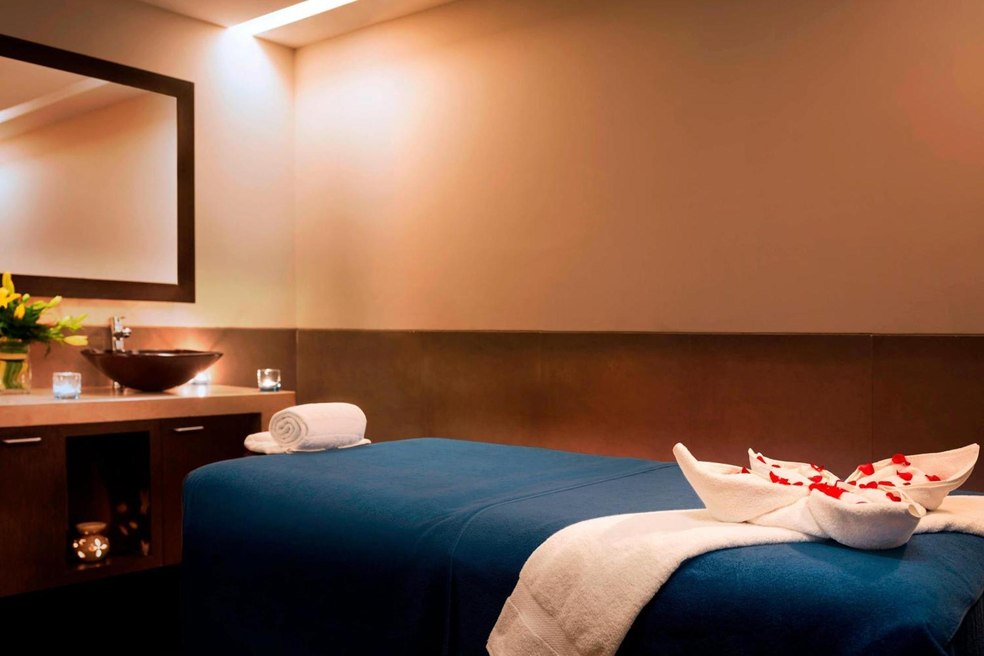 Le Meridien Nagpur Exterior photo