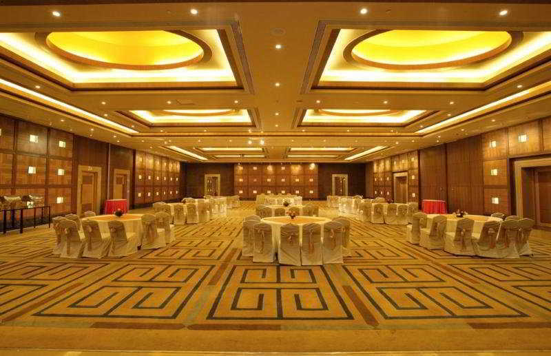 Le Meridien Nagpur Exterior photo