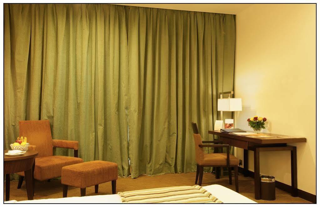 Le Meridien Nagpur Exterior photo