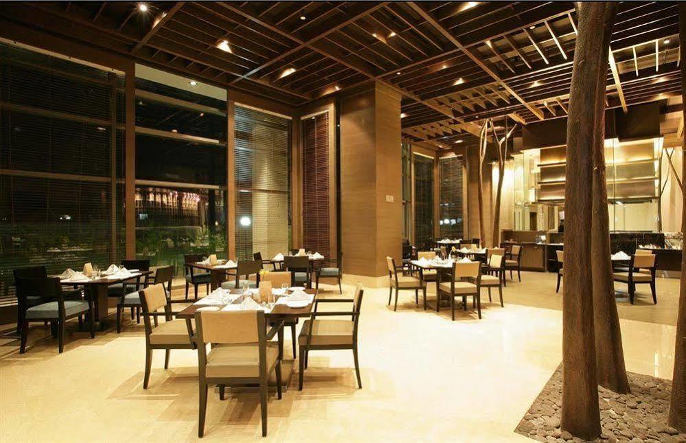 Le Meridien Nagpur Exterior photo