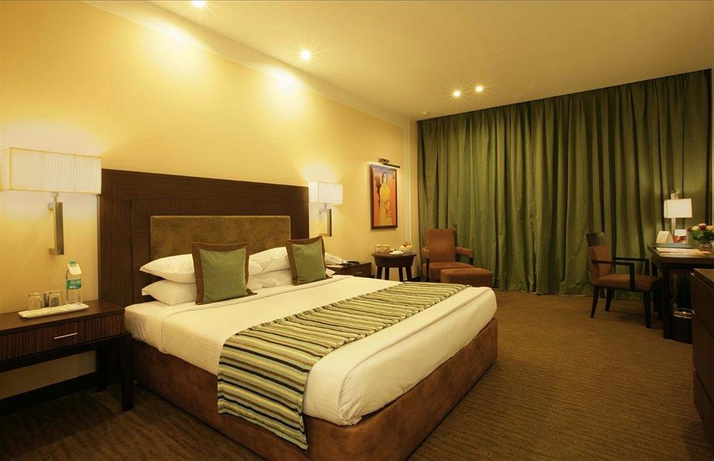 Le Meridien Nagpur Exterior photo
