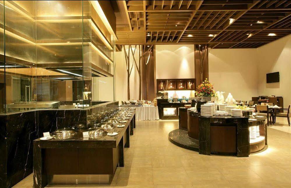 Le Meridien Nagpur Exterior photo